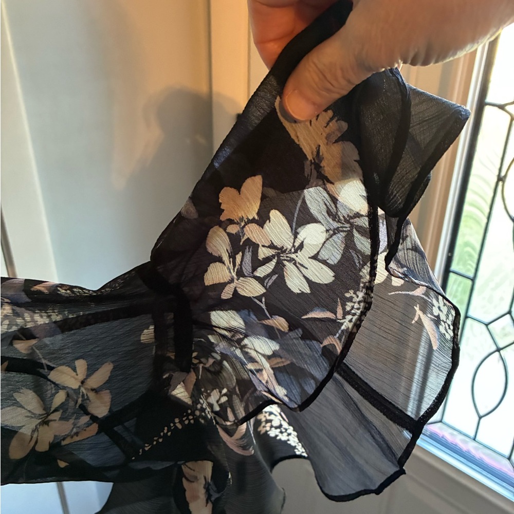 Calvin Klein Black and White Floral Long Sleeve Dress - Picture 4 of 5